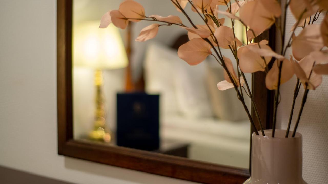 Opera16 Guestrooms Penzion